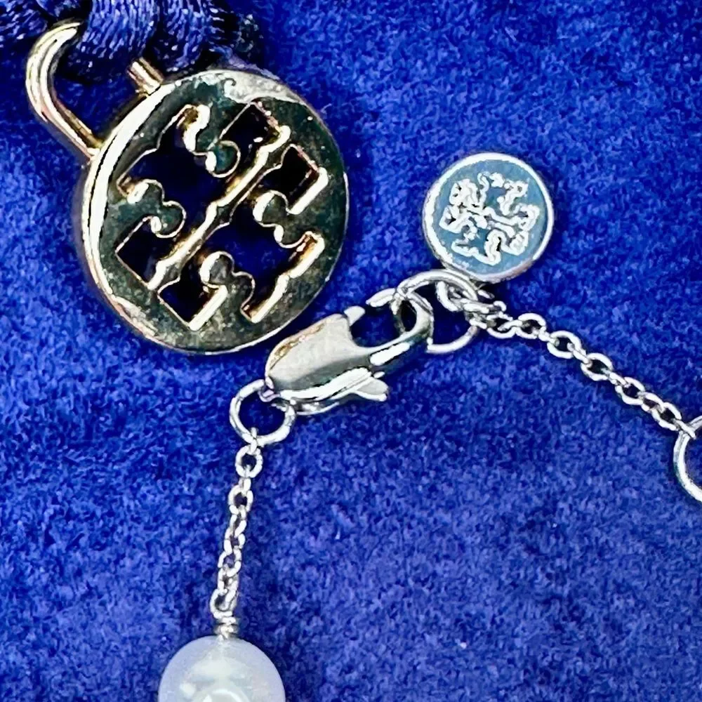 Tory Burch Crystal Logo & Pearl Station Bracelet Silver-Tone 7” Jewelry - Picture 6 of 9